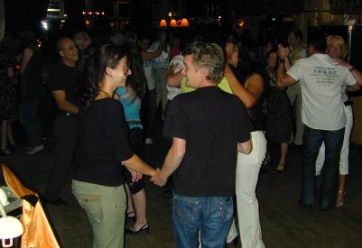 Salsa in Berlicum (near sHertogenbosch): De Witte Zwaan