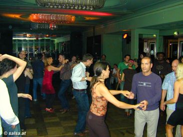 Salsa Berlin: Gruener Salon (anklicken zum Vergroessern - click to enlarge)