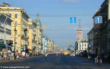 St.Petersburg, Russland: Nevski-Prospekt, die Hauptgesch&auml;fsttrasse