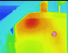 Infrarotaufnahme / W&auml;rmebild / Thermografische Aufnahme: 1000-Liter- Elektroboiler mit z.T. mangelhafter Isolation