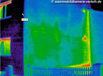 Bauthermographie: Thermographische Aufnahme / W&auml;rmebild: Haus