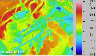 W&auml;rmebild / Thermografie: VW Golf PKW, Motor